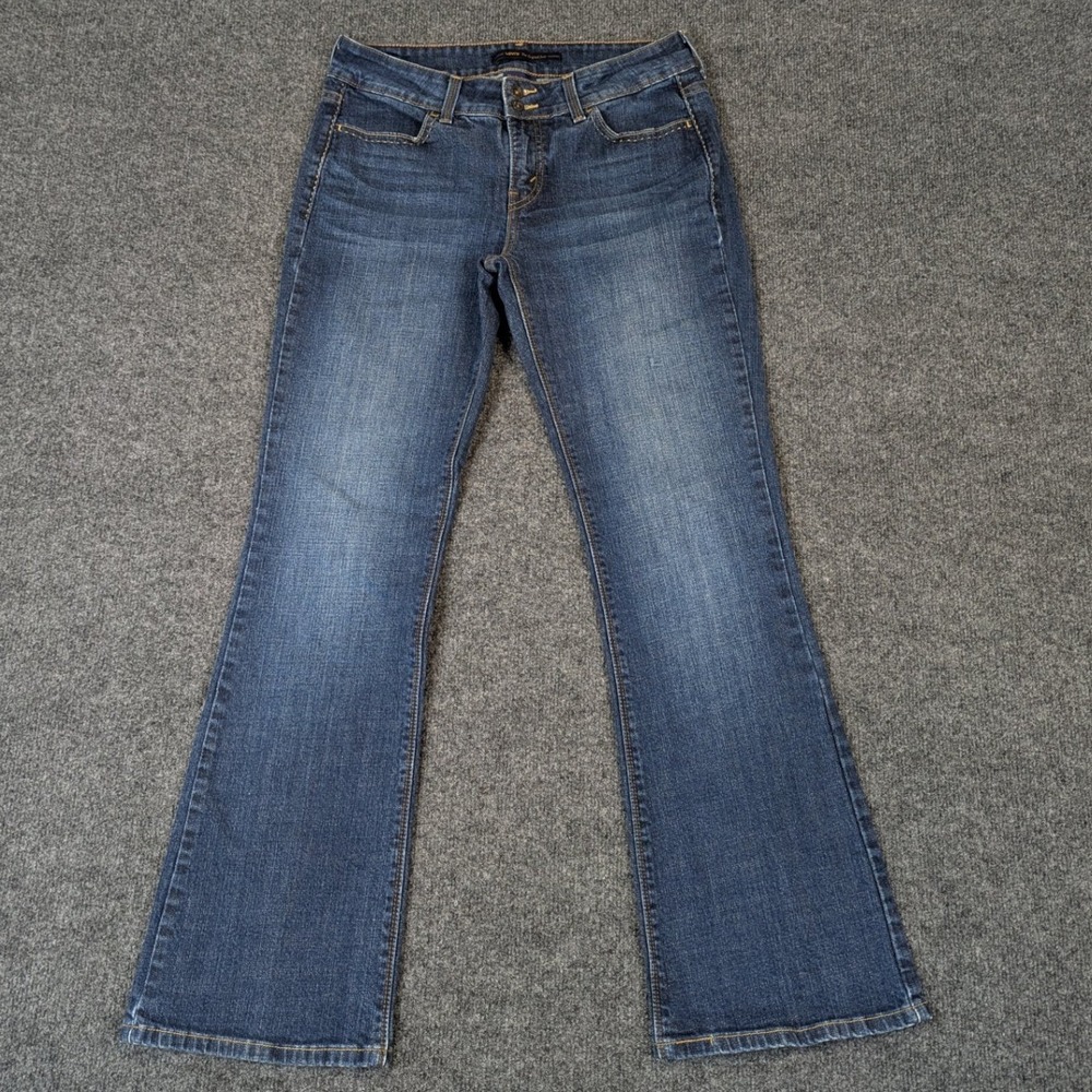 Levis 526 Slender Boot Cut Jeans Womens 8M Medium Wash Flap Pocket Blue Stretch